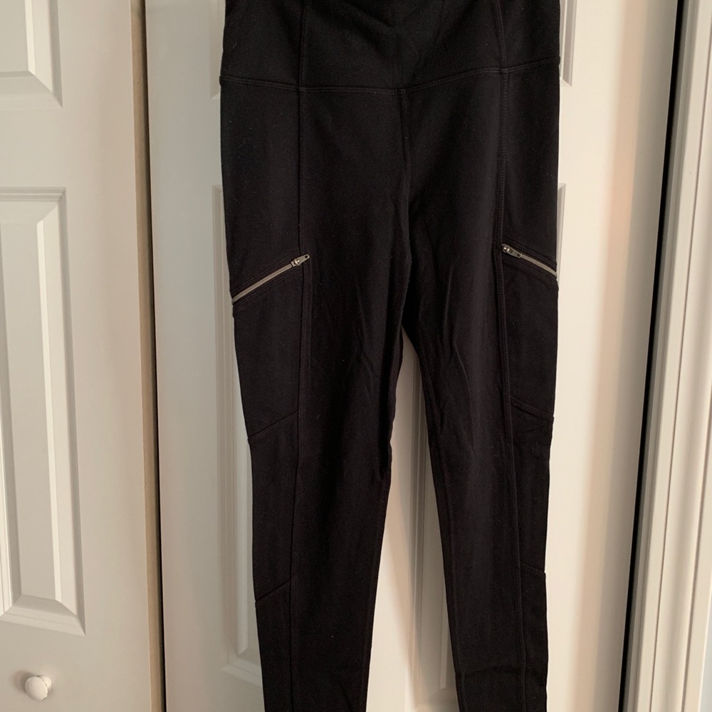 Athleta black leggings size small.